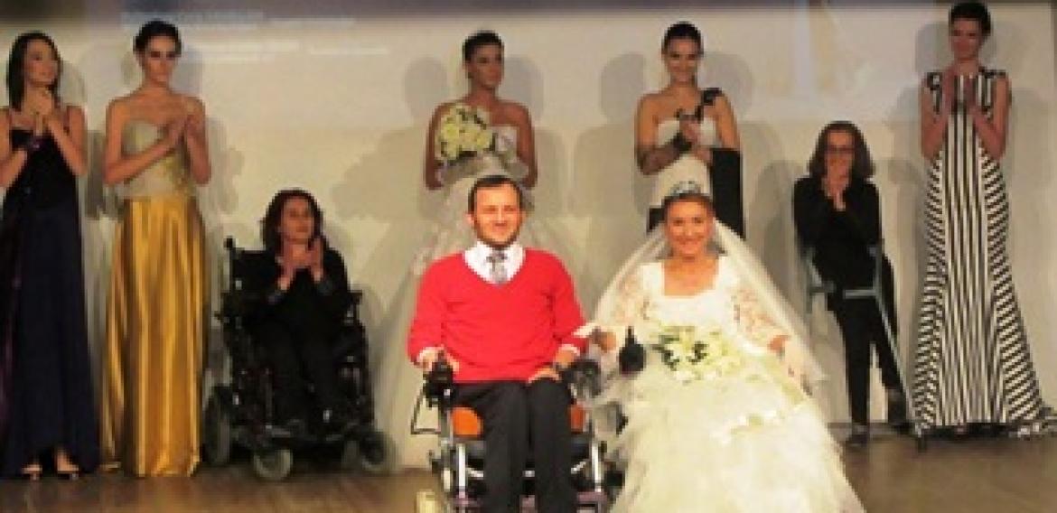 “Yolların Kesiştiği Nokta; Engelsiz Moda” Panel ve Defile